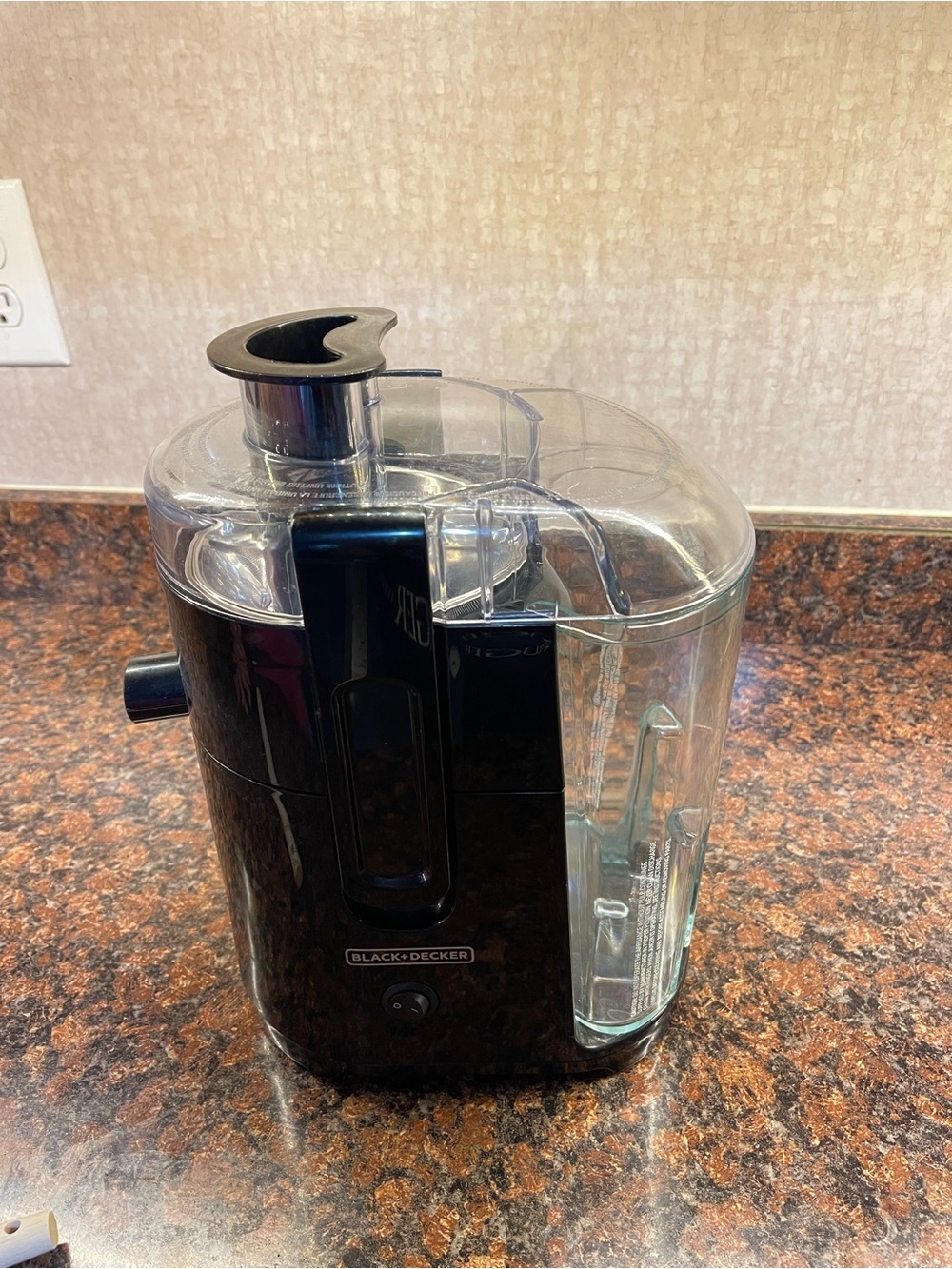 Black & Decker Black and Clear Countertop Juicer